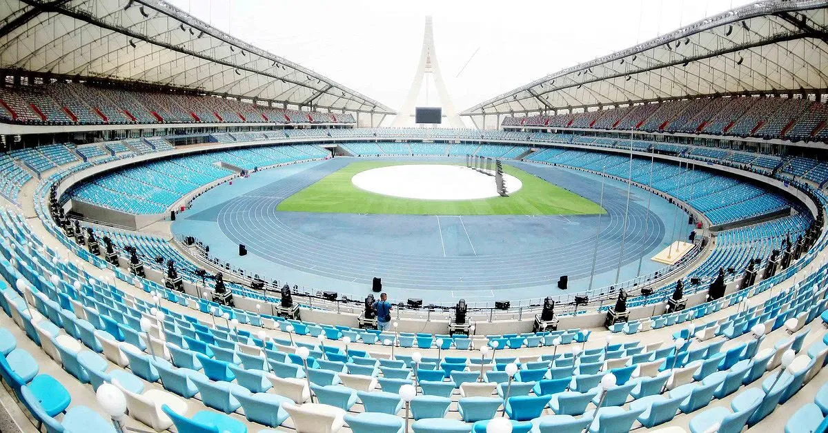 Khám Phá Sân Vận Động Lớn Nhất Việt Nam: Cần Thơ & Mỹ Đình