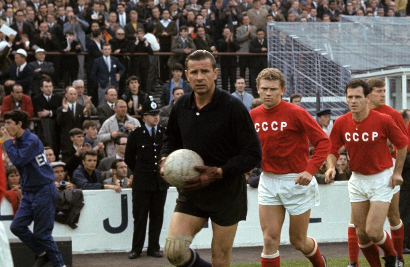 Lev Yashin trong màu áo Dynamo Moscow