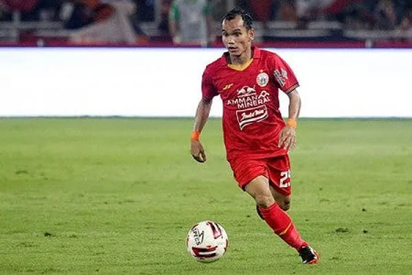 Những Cầu Thủ Lùn Nhất Thế Giới: Khi Chiều Cao Không Phải Là Tất Cả