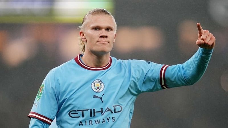 Erling Haaland, chân sút người Na Uy với giá trị 170 triệu euro, nổi bật tại Man City.